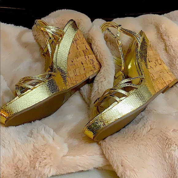 Diba gold wedges - Picture 1 of 7